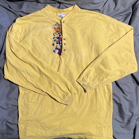 90’s Disney Mickey long sleeve Henley - Picture 3 of 6